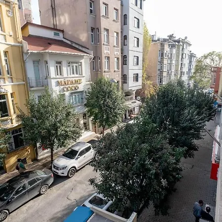 Cosy Urban 2-bedroom شقة